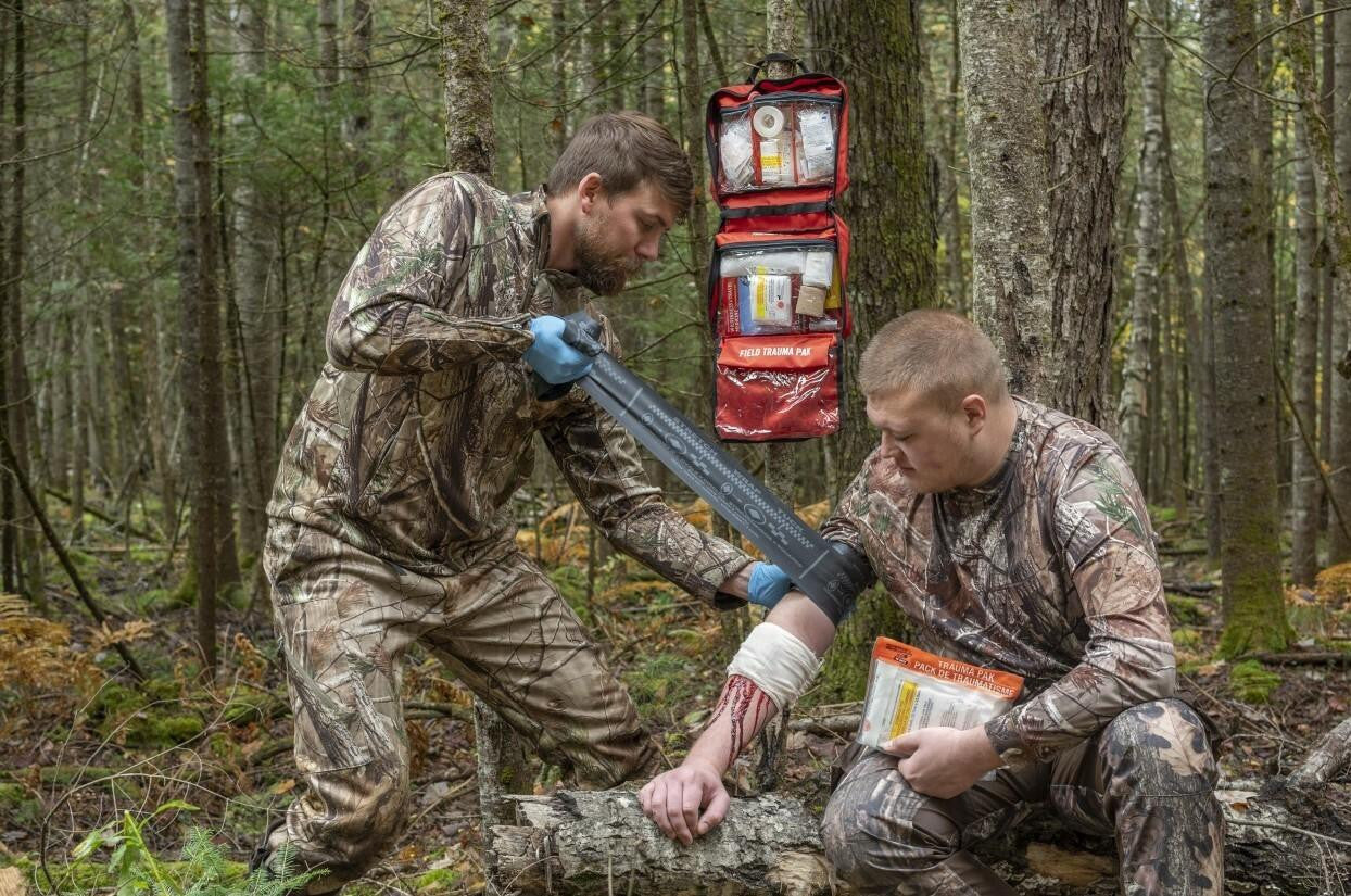 Adventure Medical Kits Sportmans 400 Medical Kit 0105-0400