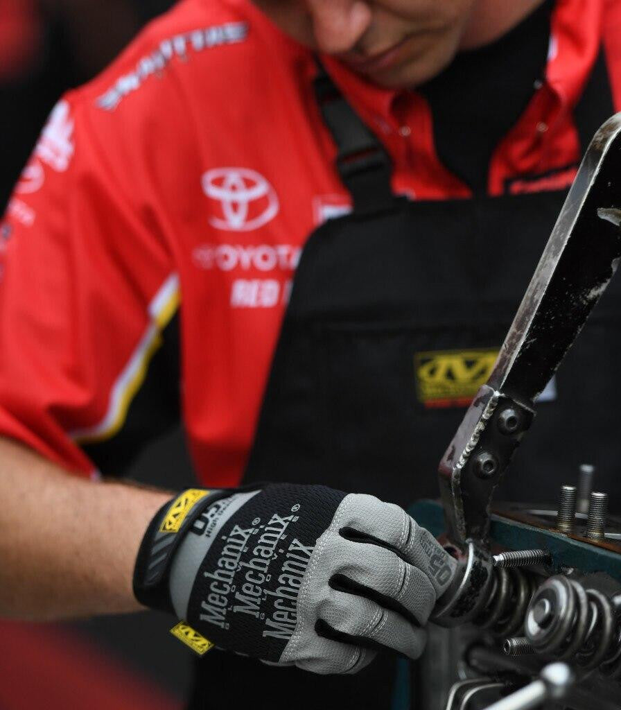 Mechanix Wear Specialty 0.5mm Hi-Dexterity Glove
