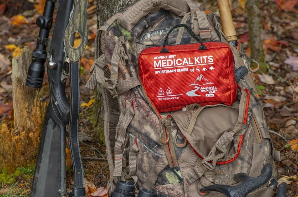  Adventure Medical Kits Sportmans 200 Medical Kit 0105-0200