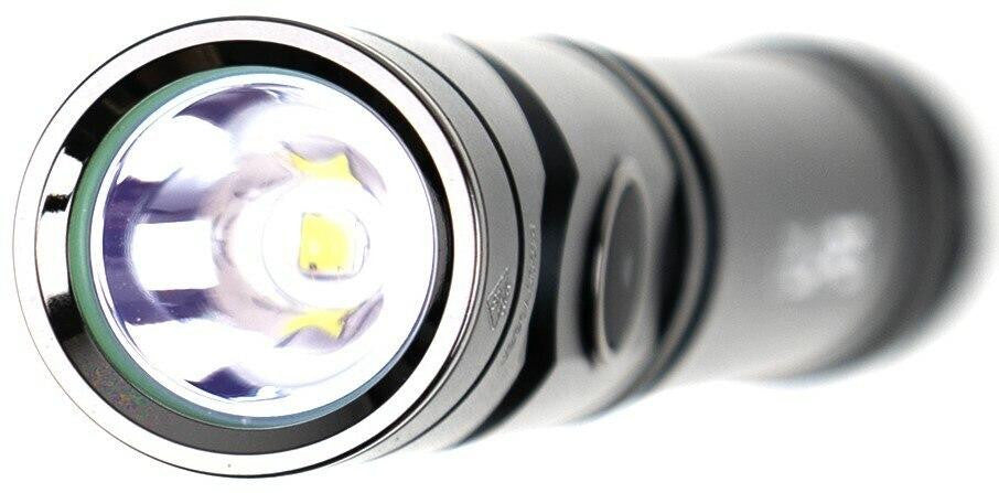  LA Police Gear Twist Angle 750 Lumen Flashlight