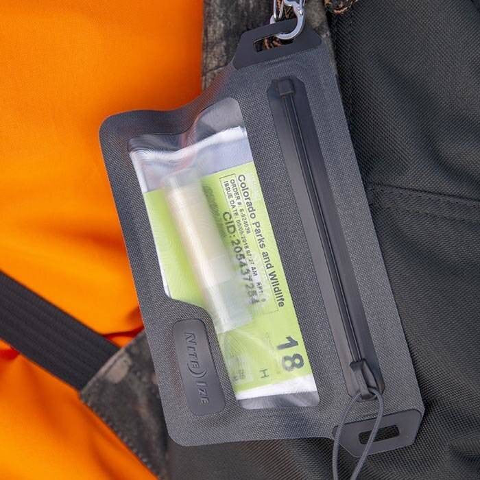  Nite Ize RunOff Waterproof Wallet