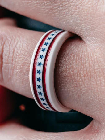  QALO Folds Of Honor Unisex White Stars And Stripes Modern Ring