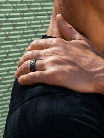 Qalo Men's Classic Forged Metallic Silicone Ring