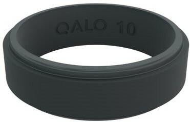  Qalo Men's Step Edge Black Narrow Polish Ring QS9-UNB