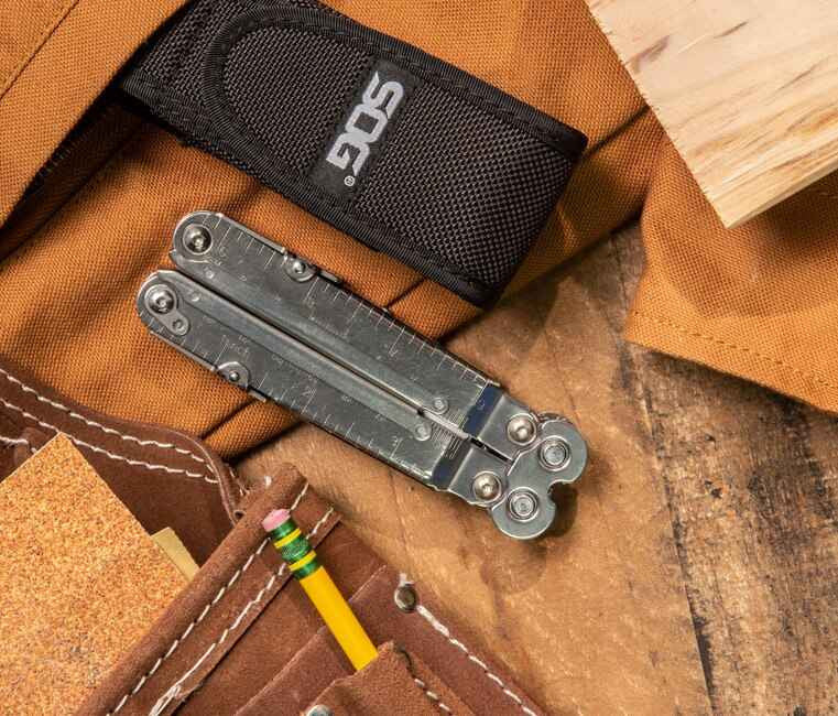  SOG PowerLock Satin With Scissors Multi-Tool