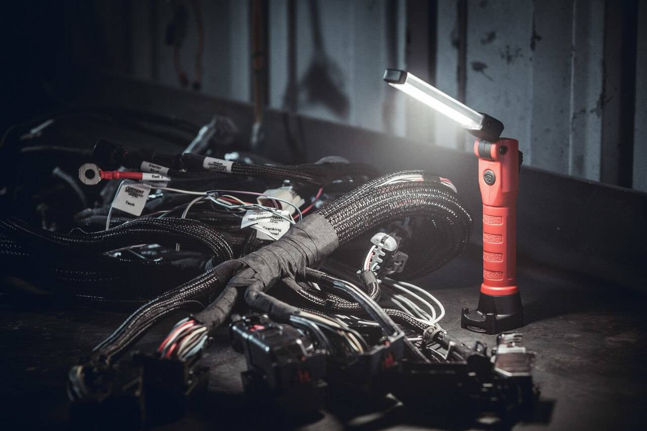  Streamlight Strion Switchblade Compact Multi-Function USB Rechargeable Work Light
