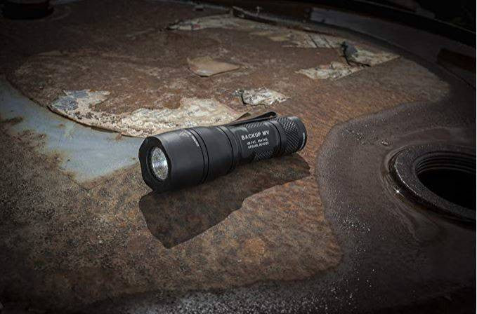  Surefire E1B Backup Dual Output LED Flashlight With Max Vision Beam